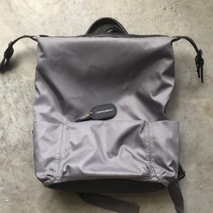 🚨moving sale!🚨 Cynthia Rowley Gray Backpack